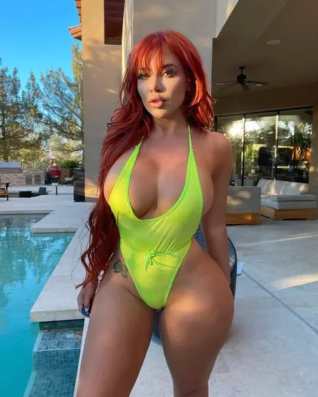Amanda Nicole