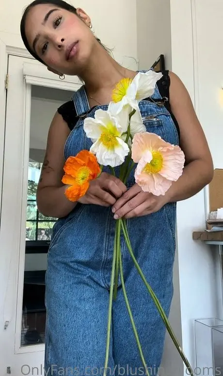 Blushingblooms