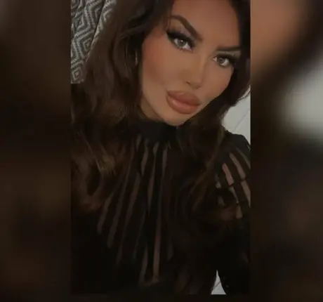 Ellehutchx