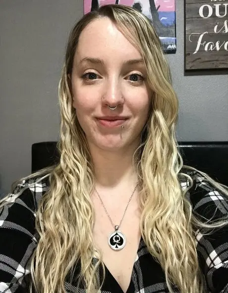 Hotwifealy
