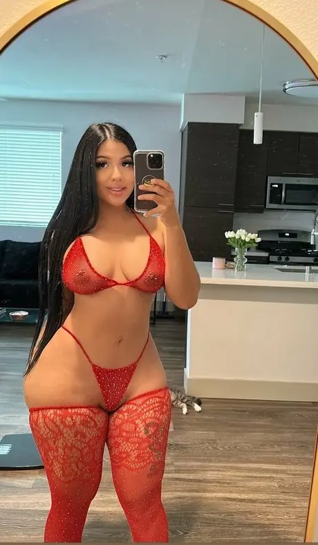 Kristine2thikk