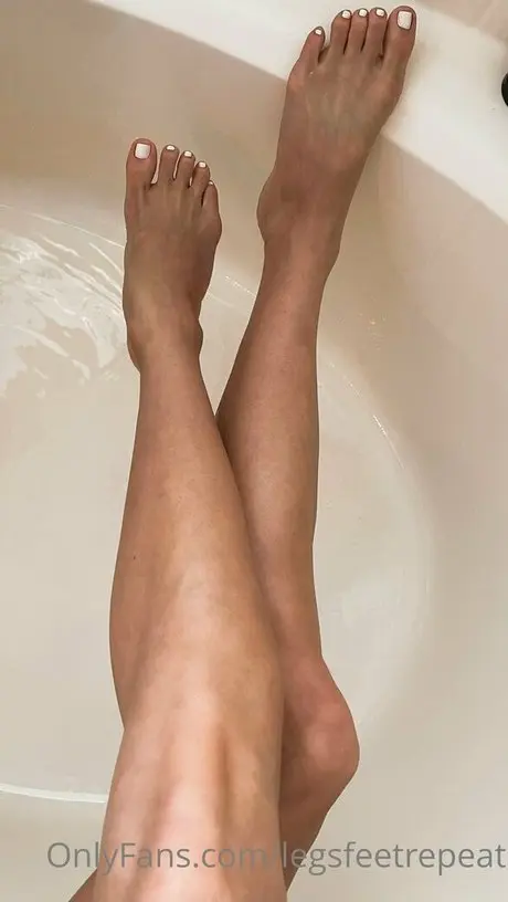 Legsfeetrepeat